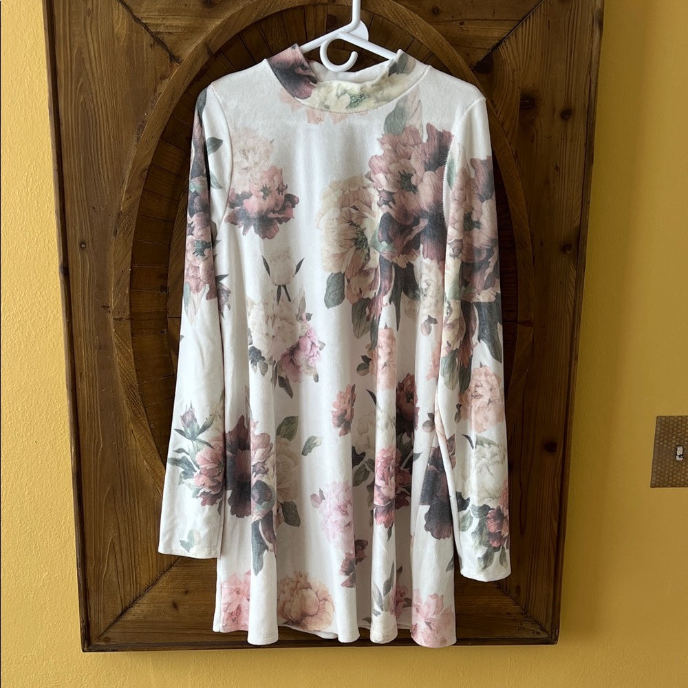 EUC HOM Venice Short dress or tunic keyhole back floral velour cozy size L nice!